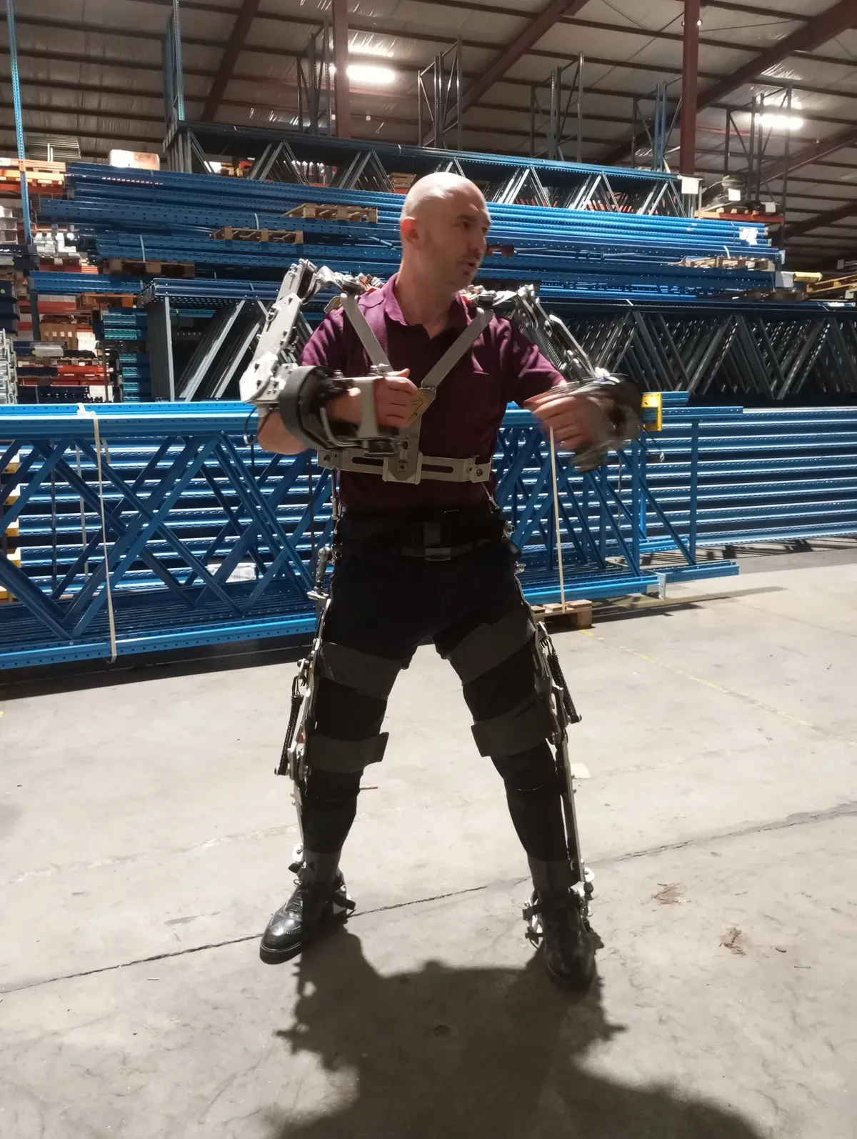 Démonstration du prototype d'exosquelette EXOCER en entrepôt - 2024